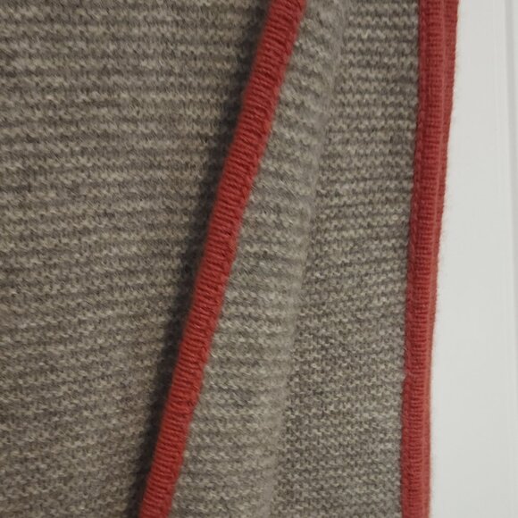 Hangai Mountain Textiles Pure Yak Down Throw Blanket - Picture 2 of 6